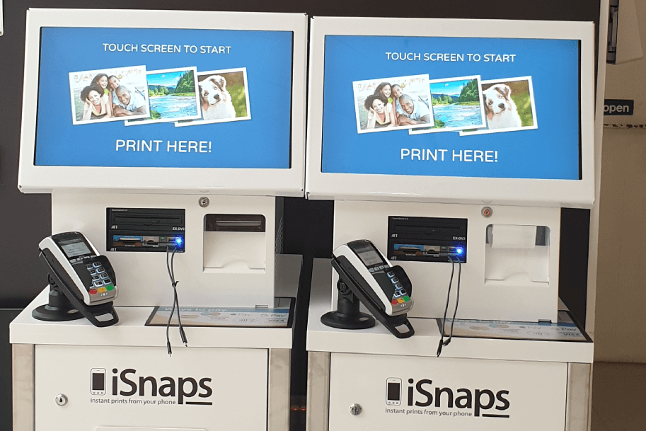 Self-service photo kiosk